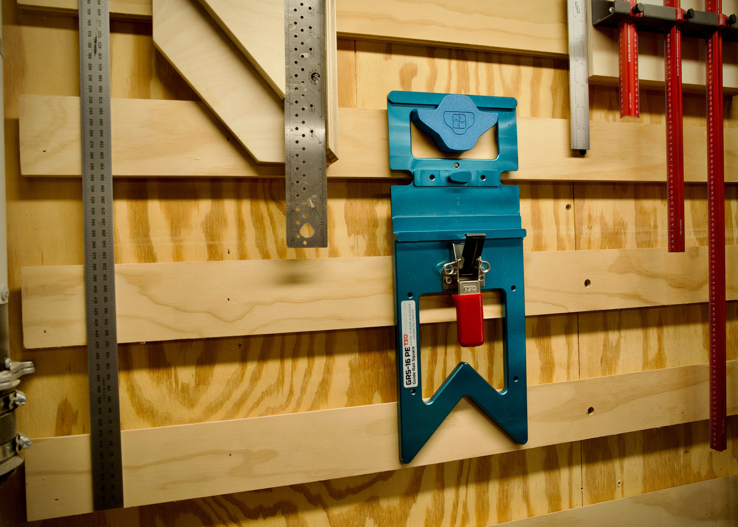 SYS-FIT - Rail Square & Square-ish Stuff Hanger (RSH) Rack