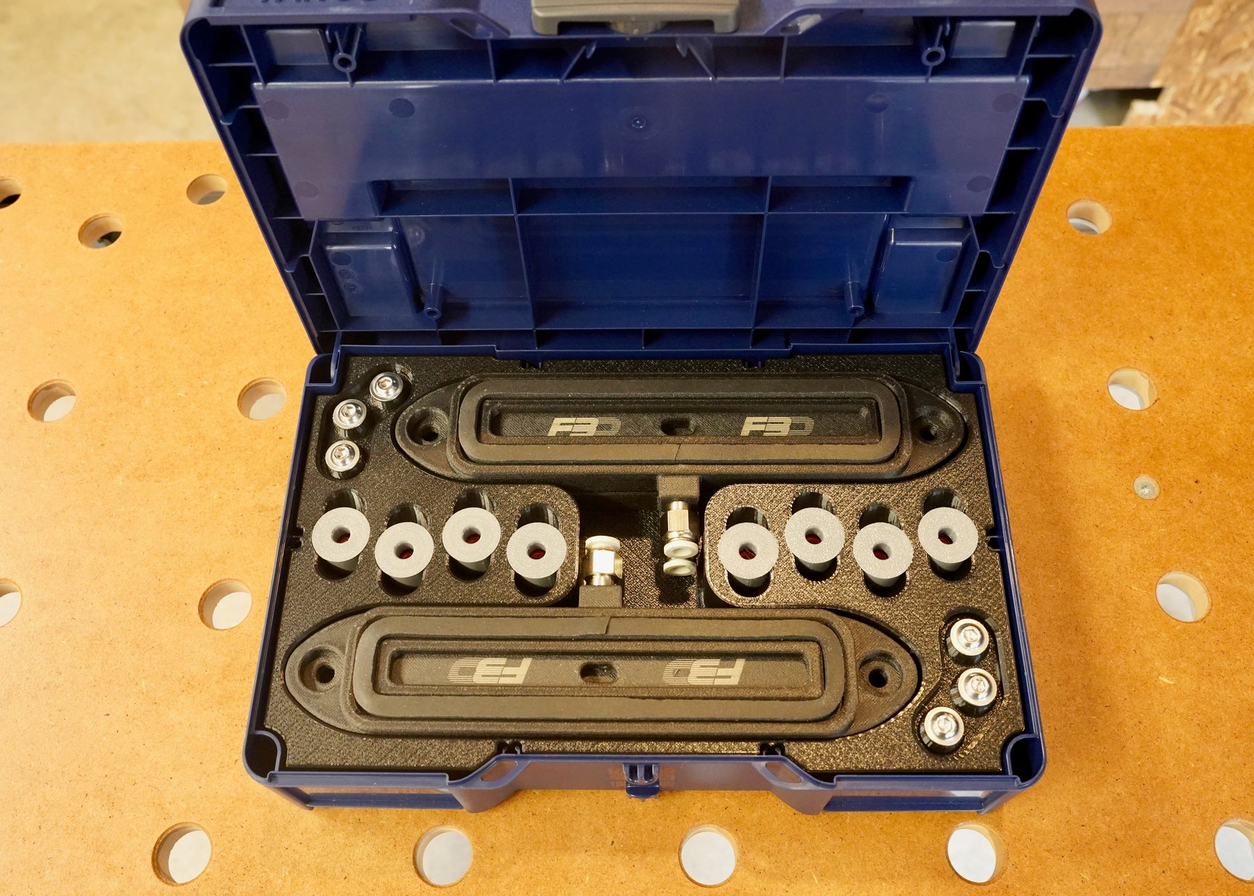 SYS-GRP BenchGrip Akros FORG3D Edition — narrow-stock vacuum workholding kit in its FORG3D Edition Systainer³ S 76 case