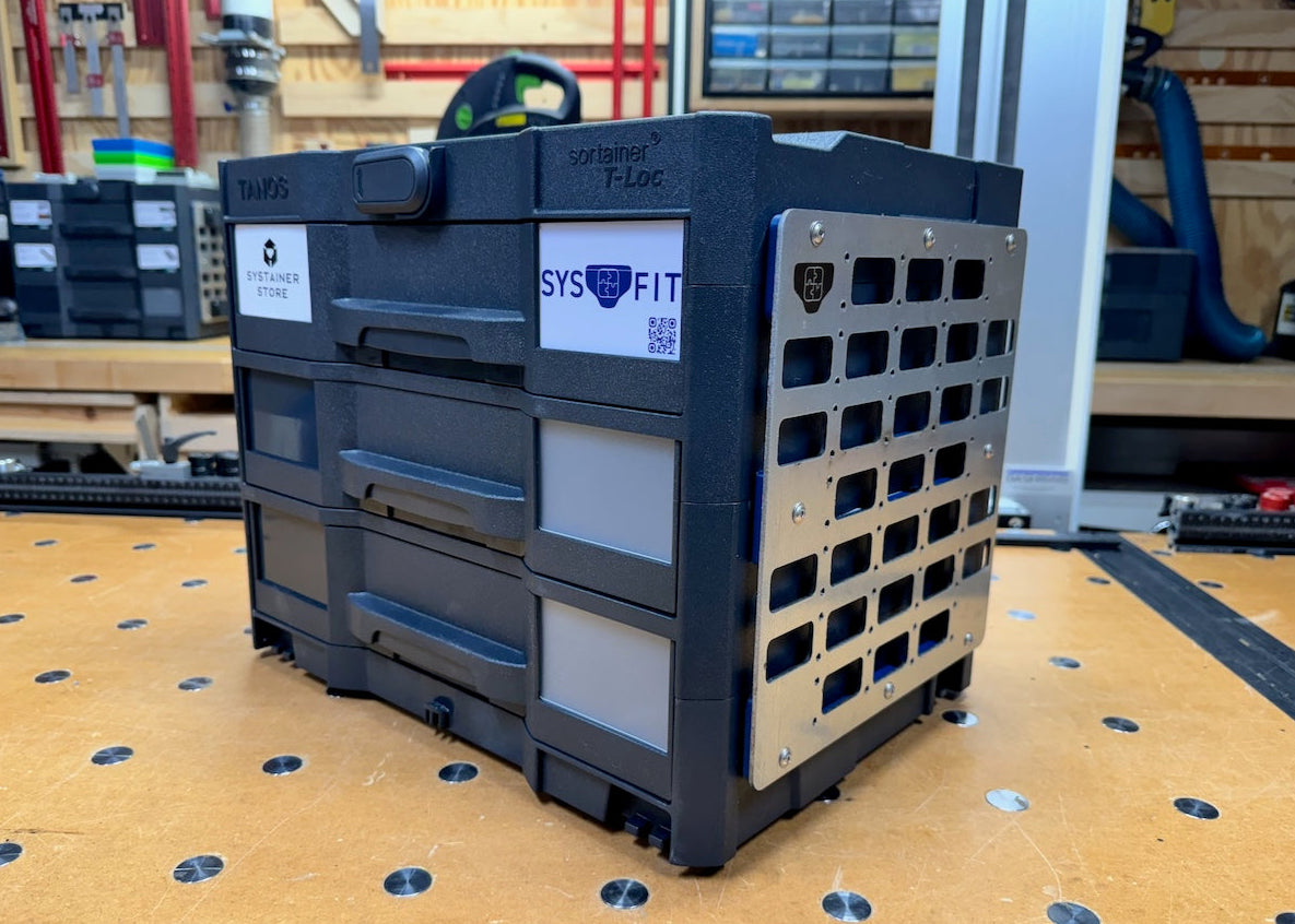 SDE panel on a Systainer3 side, SYS-FIT racks and MOLLE pouches mounted.