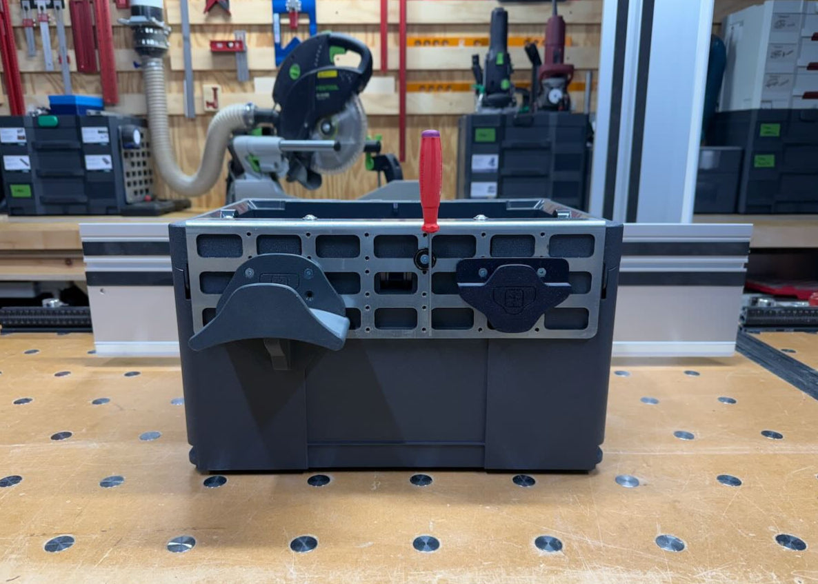 TBX plate on a Systainer3 ToolBox back, SYS-FIT racks and MOLLE pouches mounted.