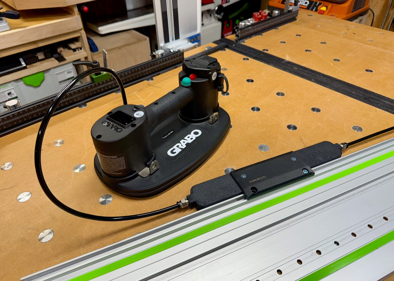 Grabo Pro-Lifter Adapter — single-knob switching between SYS-GRP workholding and Grabo operation.